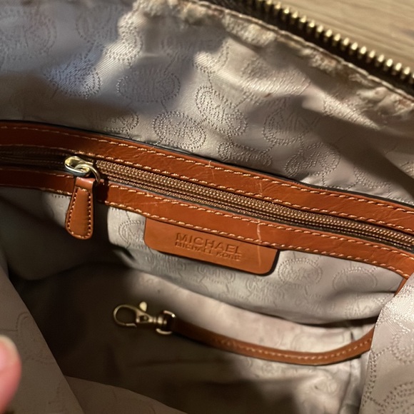 Michael Kors brown MK logo crossbody purse - Picture 7 of 9